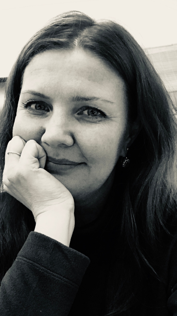 Ксения Петрова — мастер пошива купальников